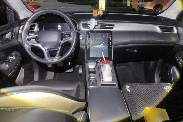 Roewe RX5 New Energy 2021 изображение автомобиля #11