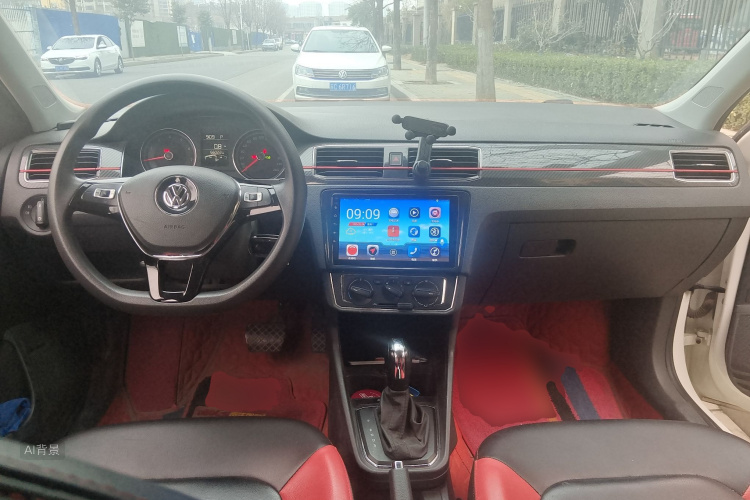 Santana 2019 car image #11