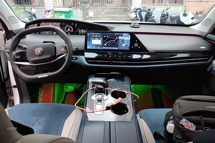 Changan UNI-K iDD 2022 #11 Changan UNI-K iDD 2022 car image #11