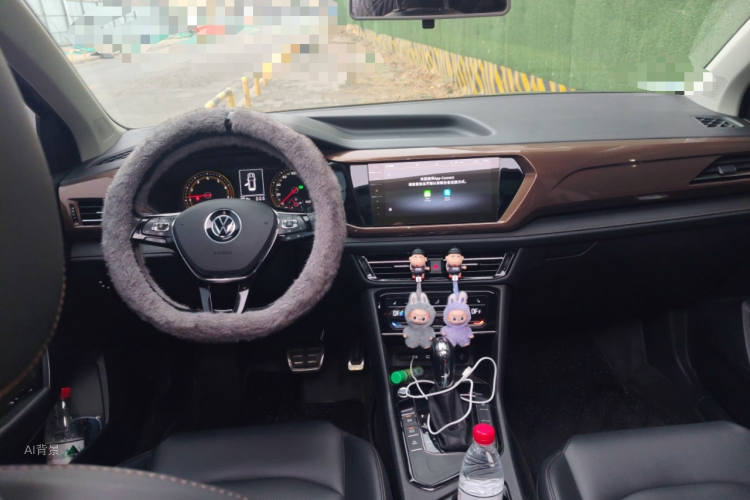 Volkswagen Tharu 2021 immagine di auto #11