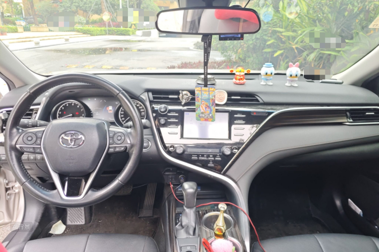 Toyota Camry 2018 car image #11