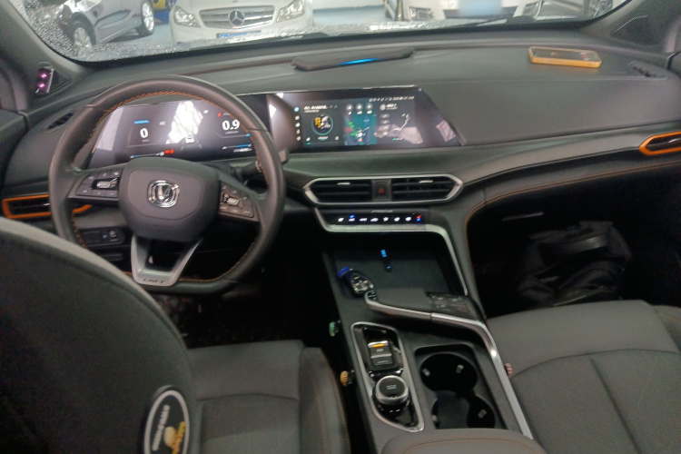 Changan UNI-T 2021 car image #11