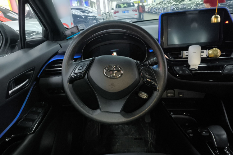 Toyota C-HR EV 2021 car image #11