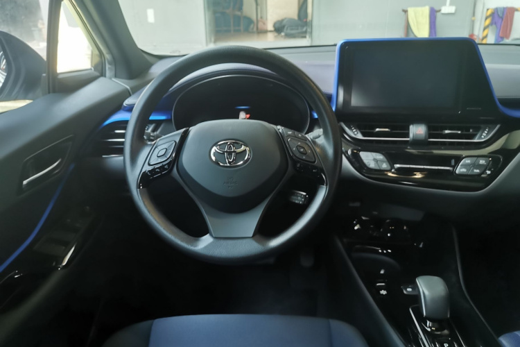 Toyota C-HR EV 2021 car image #11