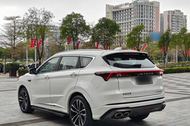 X70 PLUS 2020 car image #11