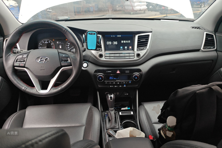 Hyundai Tucson 2016 immagine di auto #11