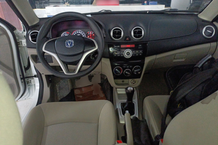 Changan Alsvin V3 2016 صورة سيارة #11