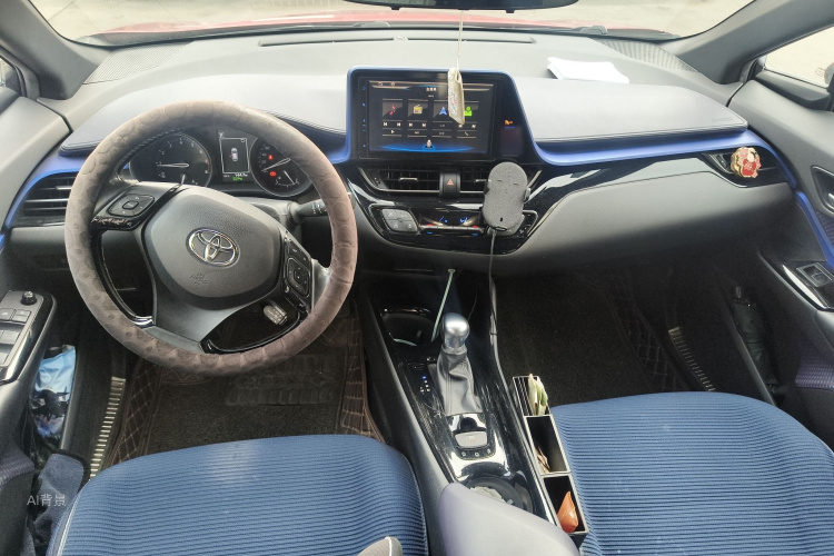 Toyota C-HR 2019 #11 Toyota C-HR 2019 car image #11