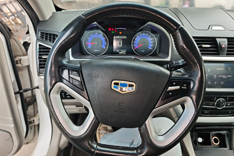 GEELY Emgrand 2016 car image #11