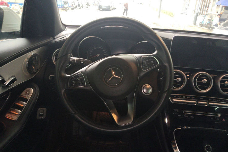 Mercedes-Benz GLC Class 2016 صورة سيارة #11