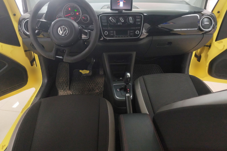 Volkswagen up! 2016 car image #11