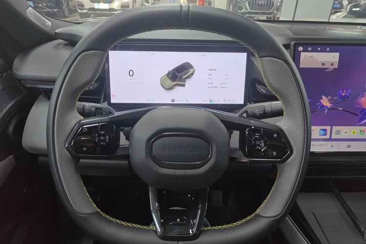 Lynk & Co 08 EM-P 2024 car image #11