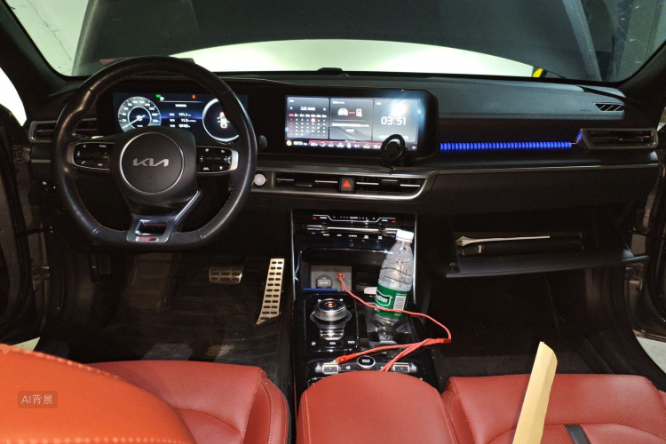 Kia K5 2021 car image #11