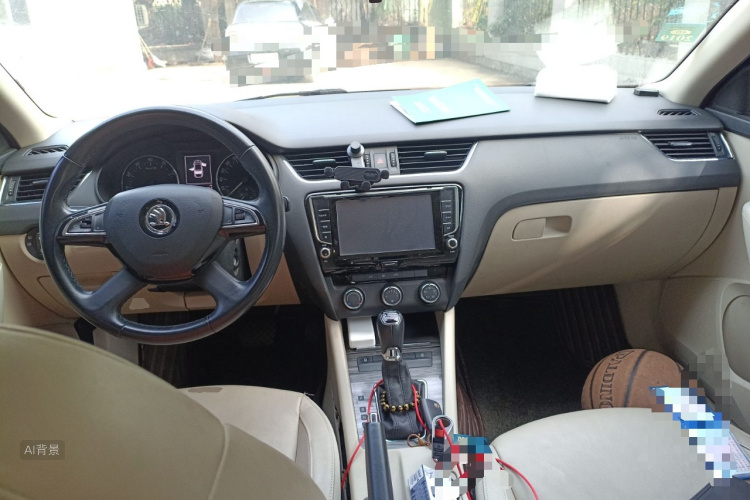 Skoda Octavia 2015 car image #11