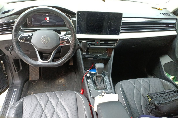 Volkswagen Tiguan L New Energy 2022 изображение автомобиля #11