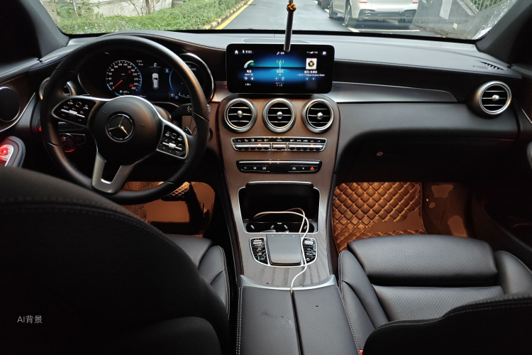 Mercedes-Benz GLC Class 2020 car image #11