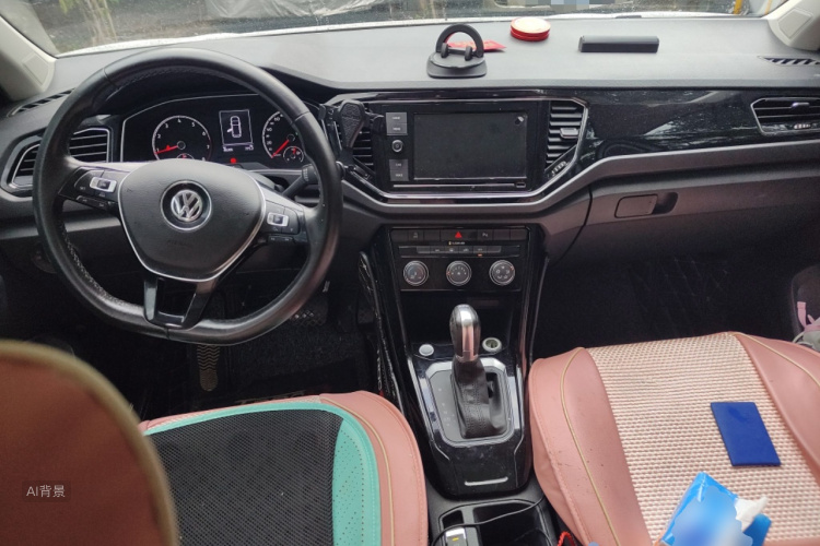 T-Roc 2019 car image #11