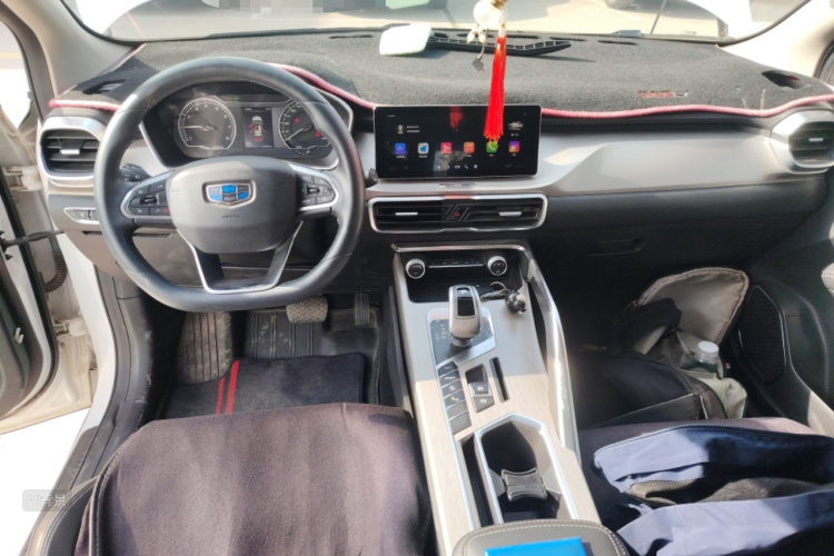 GEELY Coolray 2018 car image #11