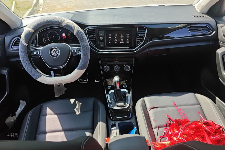 T-Roc 2020 car image #11