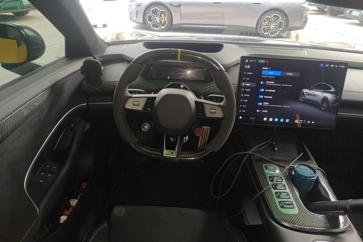 MI SU7 Ultra 2025 car image #11