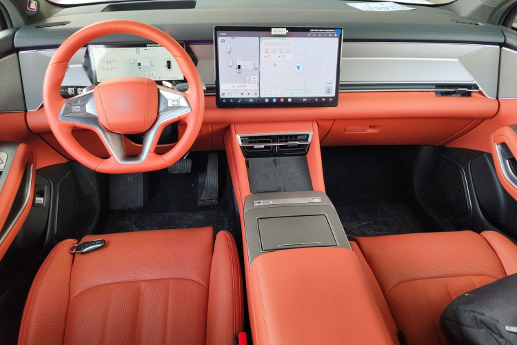 BYD Tang L 2025 immagine di auto #11