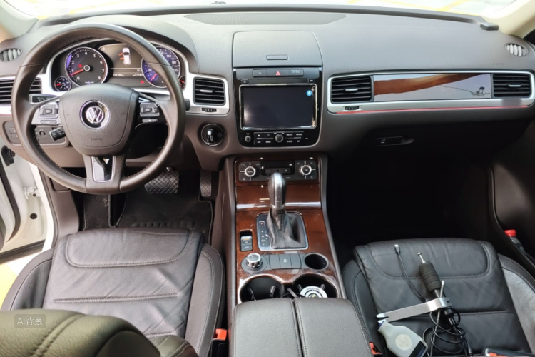 Volkswagen Touareg 2015 car image #11