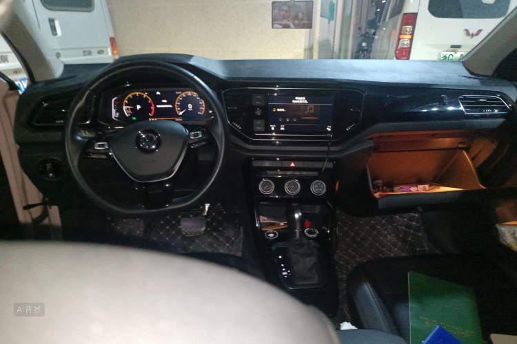 T-Roc 2020 #11 T-Roc 2020 car image #11