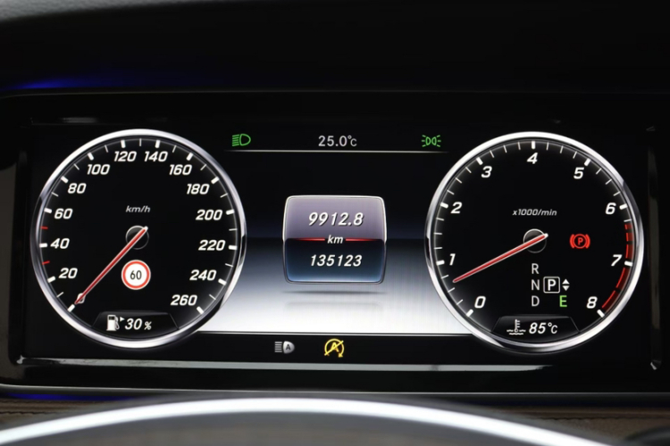 Mercedes-Benz S Class 2015 immagine di auto #11