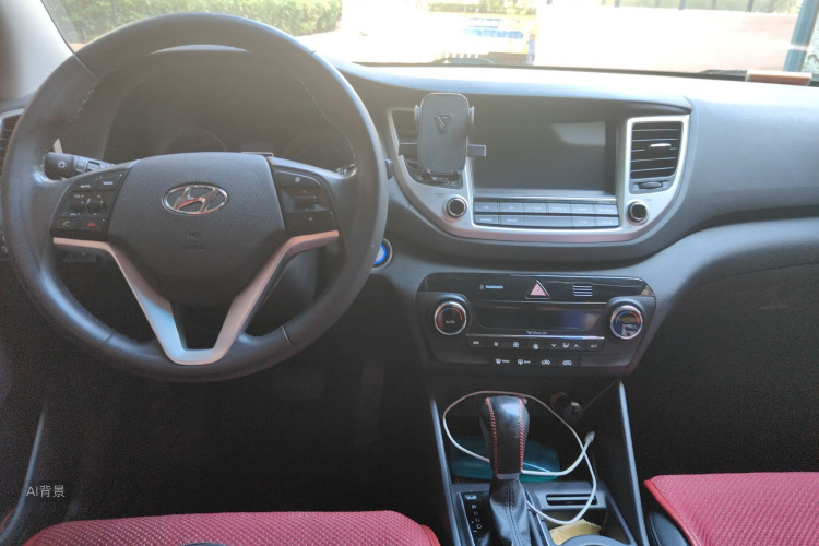 Hyundai Tucson 2016 immagine di auto #11