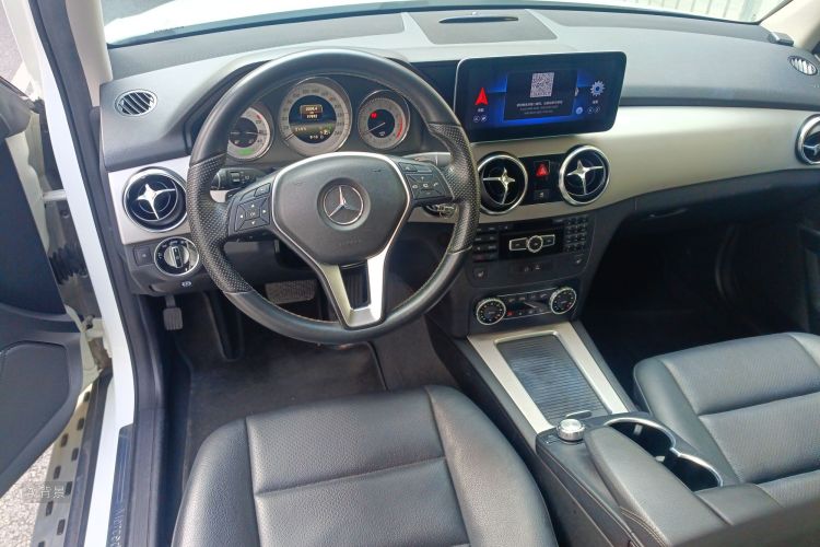 Mercedes-Benz GLK Class 2014 car image #11