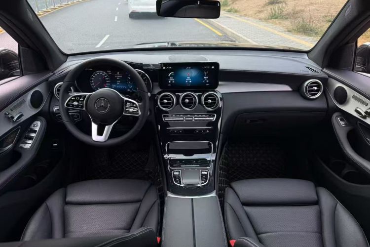 Mercedes-Benz GLC Class 2022 car image #11