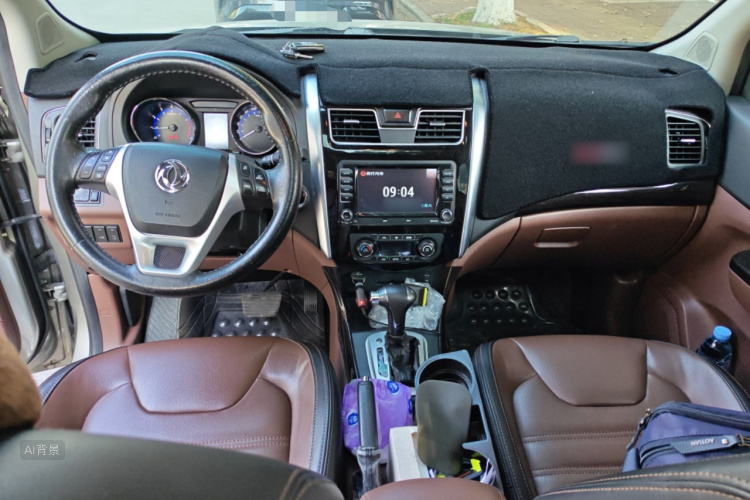 Forthing SX6 2016 car image #11