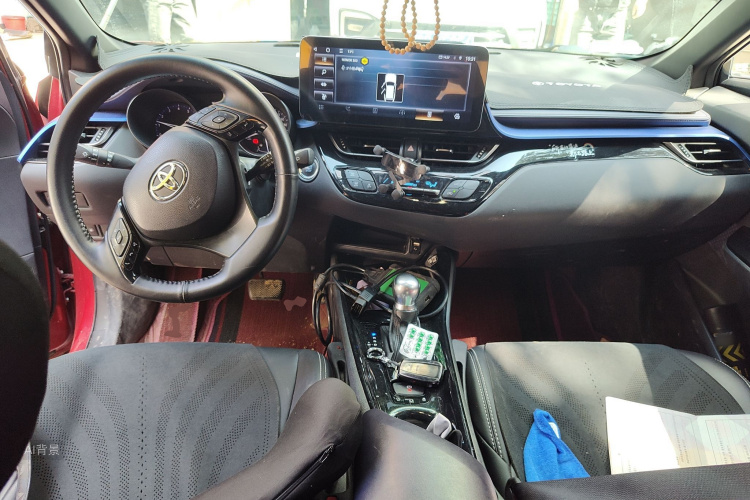 Toyota C-HR 2019 immagine di auto #11