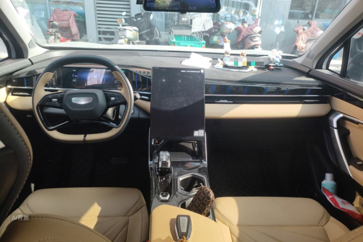 GEELY Boyue L 2023 car image #11