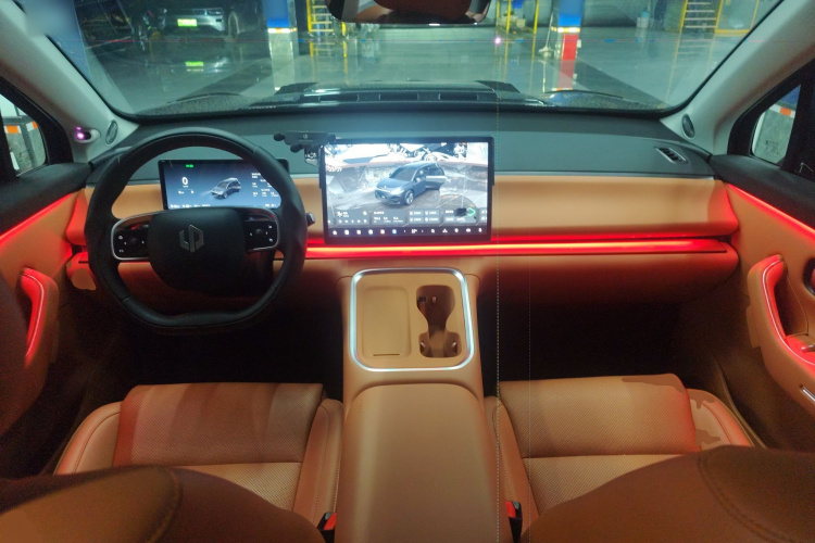 Leapmotor C16 2025 car image #11