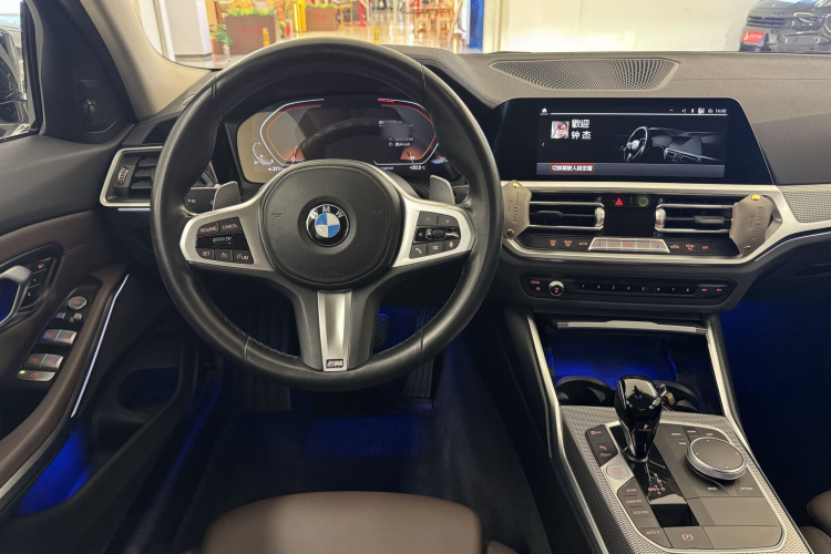 BMW 3 Series 2022 car image #11