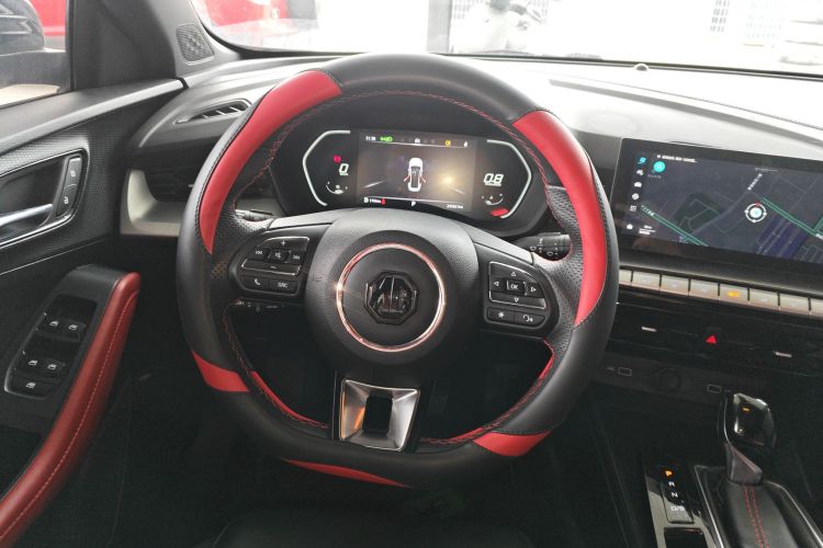 5 2023 #11 5 2023 immagine di auto #11