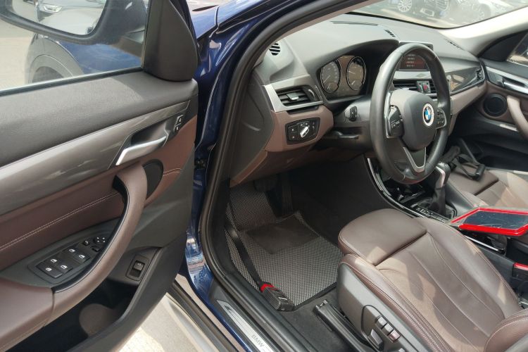 BMW X1 2019 car image #11