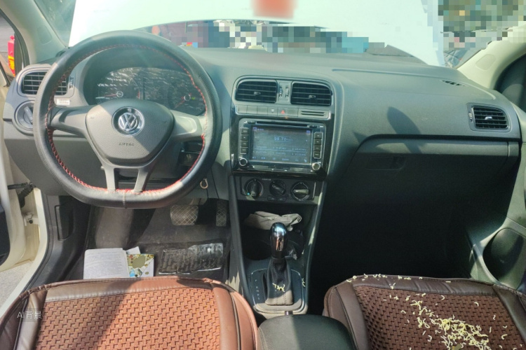 Polo 2016 immagine di auto #11