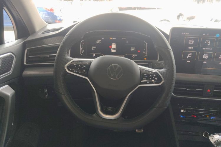 Volkswagen Tiguan X 2023 car image #11