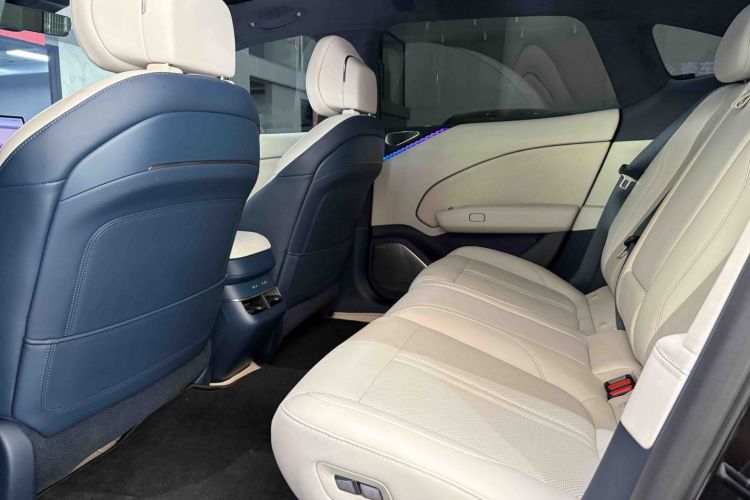 极氪 极氪007 2024 汽车图片 #11