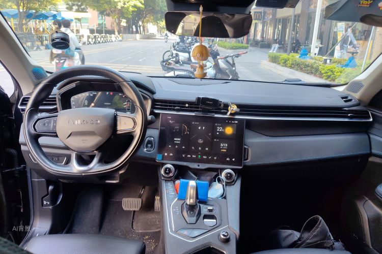 Lynk & Co 05 2020 car image #11