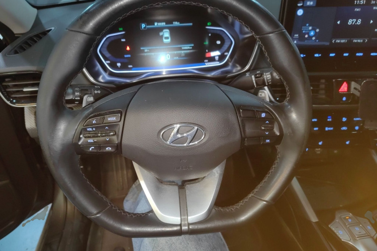 Hyundai Lafesta EV 2021 car image #11