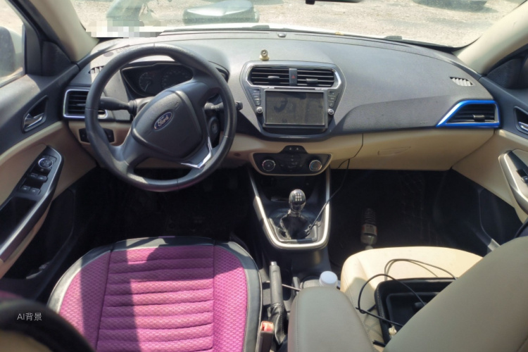 Ford Escort 2016 car image #11