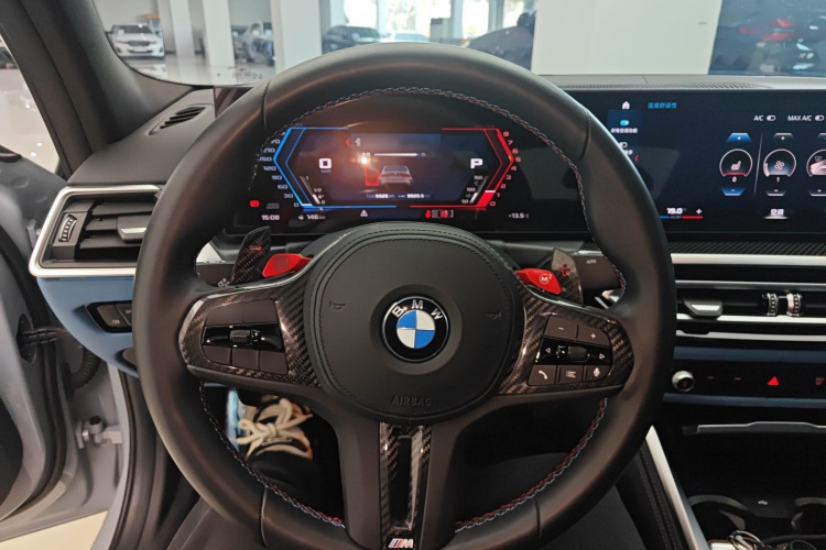 BMW M3 2024 immagine di auto #11