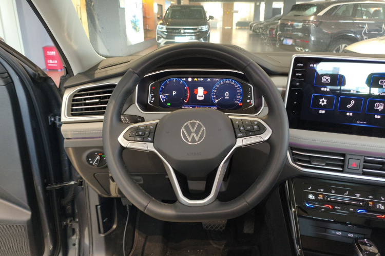 Volkswagen Tayron 2023 car image #11