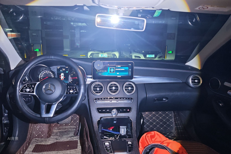 Mercedes-Benz C Class 2019 car image #11