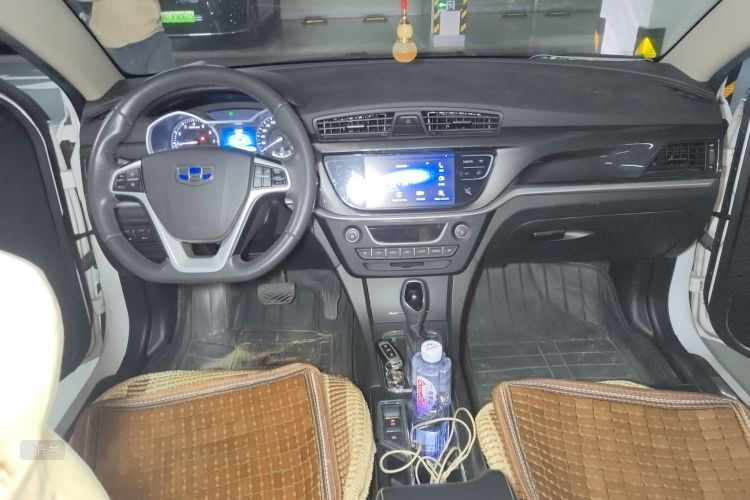 GEELY Emgrand 2016 car image #11