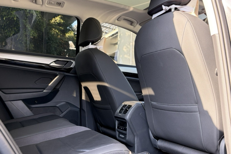 Volkswagen Tayron 2022 car image #11