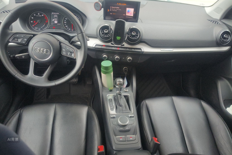 Q2L 2020 car image #11